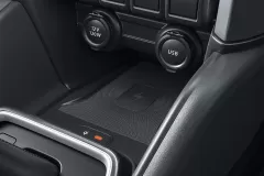 WIRELESS-CHARGER-SUZUKI-GRAND-VITARA