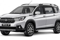 SUZUKI XL7 ALPHA WARNA PUTIH